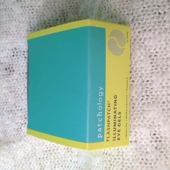 Patchology FlashPatch Illuminating Eye Gels, 15 pairs of eye gels - Picture 8 of 14